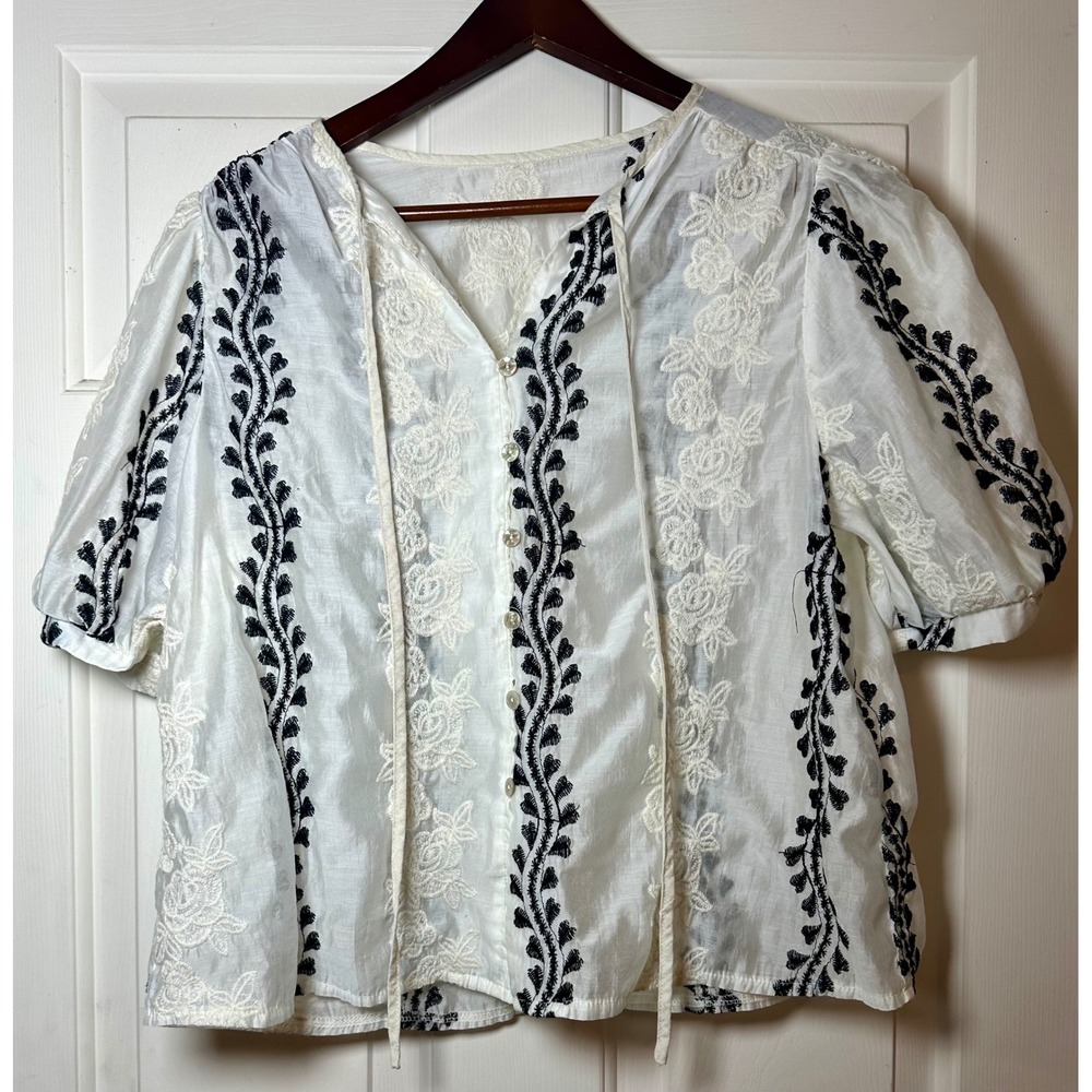 Floral Embroidered Sheer Boho Peasant Black & White Blouse Flutter Sleeve‎